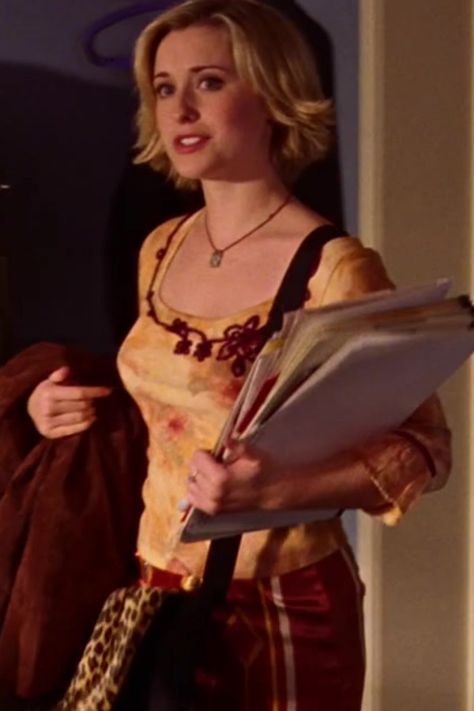 Chloe Sullivan, Allison Mack, Smallville, Chloe, Promotion, That Look, Collage, Outfit Inspo, Pins