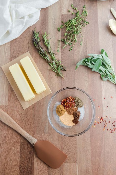 Whip up tasty herb butter with sage, thyme, and rosemary. Perfect on turkey, steak, and more. Boost your meals with flavor! Herb Butter, Spice Recipes, Fresh Thyme, Roasted Turkey, Fresh Herbs, Thyme, Parsley, Oregano, Rosemary