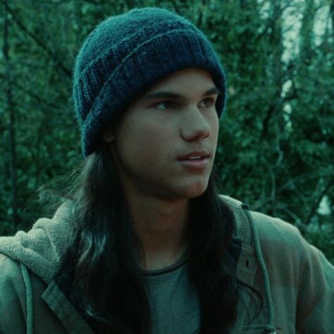 Jacob Black Twilight, Twilight Jacob, Twilight Outfits, Twilight 2008, Team Jacob, Twilight Pictures, Black Icon, Taylor Lautner, People Change