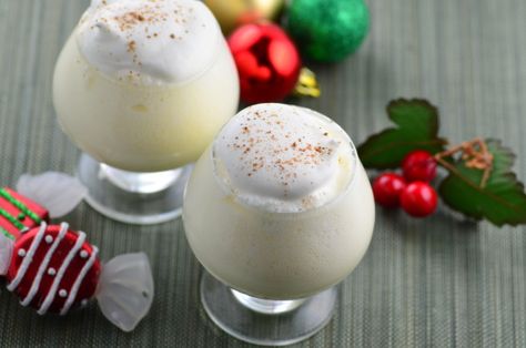 Martha Stewarts Eggnog Recipe - Genius Kitchen Martha Stewart Egg Nog Recipe, Martha Stewart Egg Nog, Martha Stewart Eggnog Recipe, Martha Stewart Eggnog, Egg Nogg, Cocktail Contest, Christmas Drinking Games, Family Drinks, Eggnog Recipes