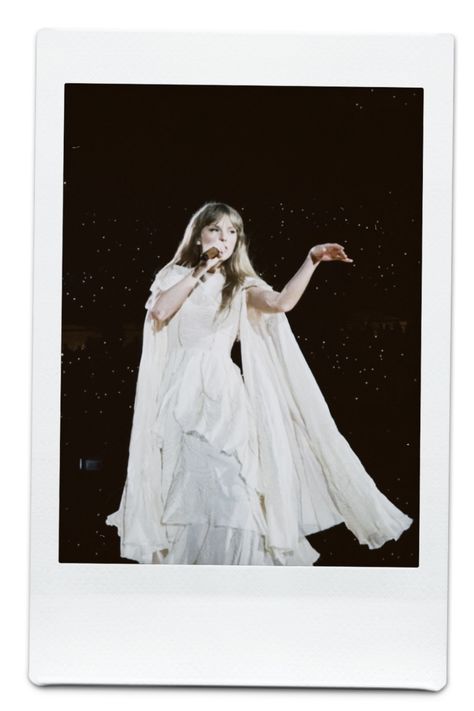 Taylor Swift Eras Tour Polaroid, Taylor Swift Poloroids, Taylor Swift Polaroid Aesthetic, Folklore Polaroid, Eras Tour Polaroid, Taylor Swift Polaroids, Taylor Polaroid, 1989 Polaroids, Taylor Swift Polaroid