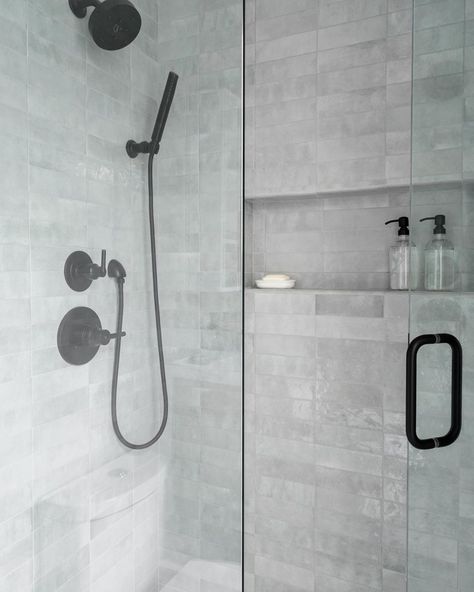 ▪️ABBIE▪️ on Instagram: “Monochromatic, yet tonal and varied. Love the simplicity of this selection and how a single tile can offer so much in terms of visual…” Half Wall Shower, Bathroom Redesign, Master Bath Remodel, Bohemian Modern, Interior Design Company, Home Styling, Mid Century Modern Decor, Bathroom Inspo, Modern Pillows