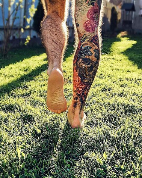 #summerpleasures with @evancreo Polynesian Leg Tattoo, First Time Tattoos, Skull Tattoo Flowers, Best Leg Tattoos, Disney Tattoo, Leg Tattoo Men, Leg Tattoos Women, Leg Sleeve Tattoo, Leg Tattoo