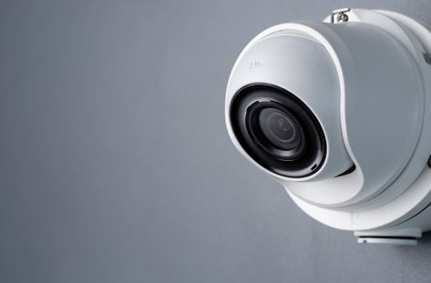 Cctv camera video security | Premium Photo #Freepik #photo #house #wall #digital #security Door Camera, Cctv Video, Best Security Cameras, Digital Security, Cctv Camera Installation, Camera Installation, Security Camera Installation, Concert Poster Design, كاميرات مراقبة