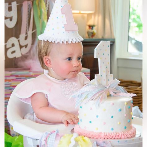 First Birthday Cake Pastel, Pastel 1st Birthday Girl, Pastel First Birthday Party, Birthday Cake Pastel, Pastel 1st Birthday, Pastel First Birthday, 1st Birthday Girl, First Birthday Cake, First Birthday Cakes