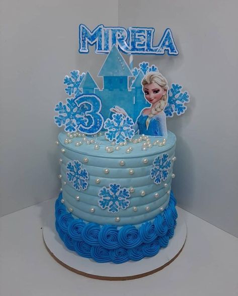 Simple Frozen Birthday Cake, Frozen Cake Designs, Disney Princess Birthday Cakes, Pastel Frozen, Wave Cake, Frozen Theme Cake, Bolo Frozen, Birthday Cake For Mom, Elsa Cakes