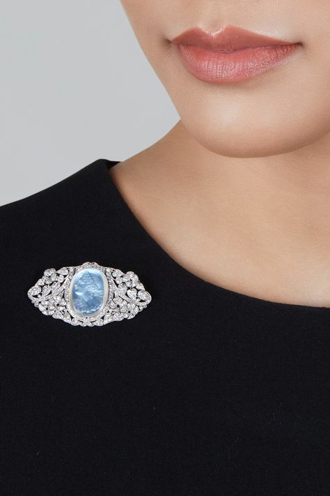 Moonstone Brooch, Magnificent Jewels, Queen Camilla, Diamond Brooch, Moon Stone, Metal Working, Sapphire Ring, Moonstone, Brooches