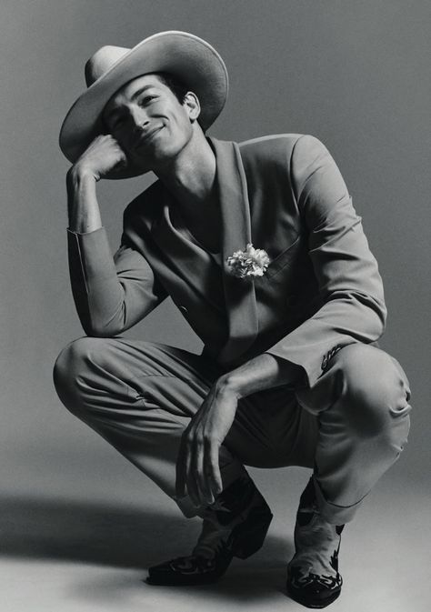 Cowboy Poses, Disco Cowboy, Urban Cowboy, Vogue Men, American Western, Mens Editorial, Magazine Editorial, Shoot Ideas, Western Style