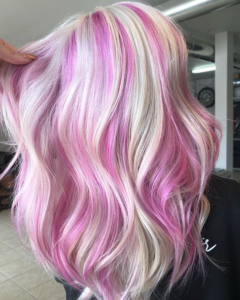 Blonde Vivid Hair, White And Pink Hair, Skunk Highlights, Pink And Blonde Hair, Silver Hair Color Ideas, Pink Hair Highlights, Pastel Blonde, Blonde Hair With Pink Highlights, Pulp Riot Hair Color