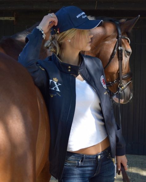 Holland Cooper Outfits, Equestrian Clothing Aesthetic, Holland And Cooper, Autumn Equestrian Aesthetic, Holland Cooper Equestrian, Cotswolds House, Anna Martin, Equestrian Jacket, Show Jackets Equestrian