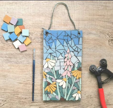 Mosaic Coasters, Mosaic Art Diy, Grey Grout, Mosaic Art Projects, Mosaic Madness, Mosaic Tile Art, Mosaic Flowers, Cute Canvas Paintings, Porcelain Mosaic Tile