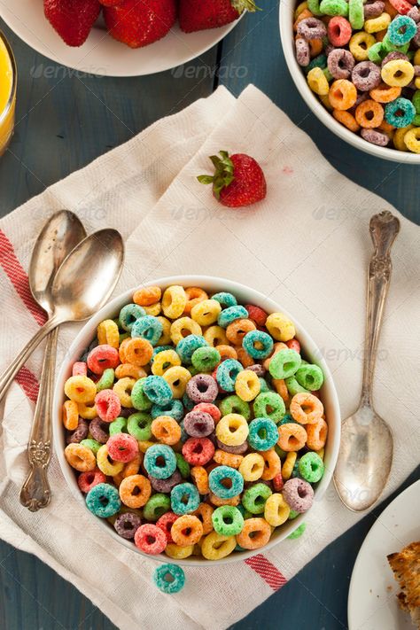 Cereals Photography, Colorful Corn, Red Snacks, Fruit Loops Cereal, Cereal Packaging, Amazing Food Photography, Fruit Cereal, Breakfast Photography, Breakfast Cereal