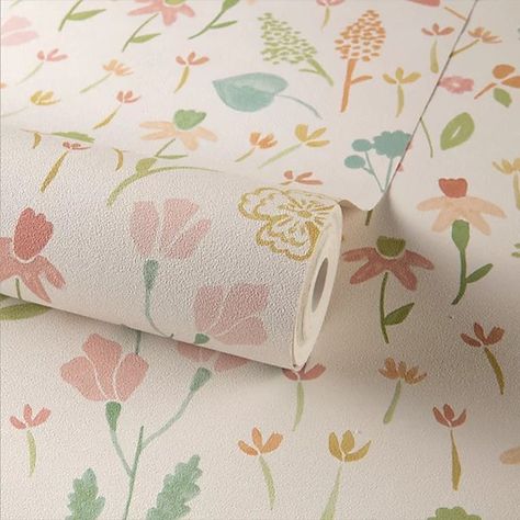 Bedroom Wallpaper Cream, Flower Wallpaper Bedroom, Amelie Bedroom, Matt Wallpaper, Cottage Wallpaper, Baby Room Diy, Big Bedrooms, Floral Carpet, Kid Bedroom