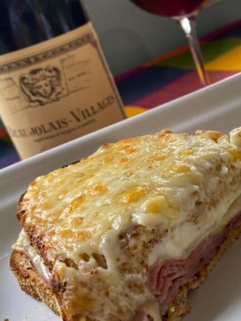 French Grilled Cheese Croque Monsieur, Easy Croque Monsieur, Croque Monsieur Puff Pastry, Swiss Cheese Sandwich, French Croque Monsieur, Special Sandwiches, Croque Monsieur Recipe, Sandwiches Grilled, Cafe Board