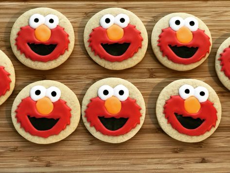 Elmo Decorated Cookies, 2 Cookies, Elmo Cookies, Elmo Birthday Party, Party Cookies, Elmo Birthday, Holiday Menus, Cookie Molds, Icing Cookies