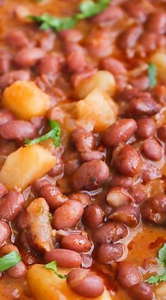 Puerto Rican Style Beans ~ An Easy, Yet Tasty, Meat Free Beans, is The Most Delicious Beans to Cook up. It’s a Hearty Stew of Red Beans, Simmered in Tomatoes, Onions, Garlic, Bell Pepper Spices and Chunks of Potatoes until all The Flavors Fuse Together Beautifully. Puerto Rican Style, Beans And Potatoes, Hearty Stew, Puerto Rico Food, Boricua Recipes, Tandoori Masala, Tasty Meat, Spanish Dishes, Hispanic Food