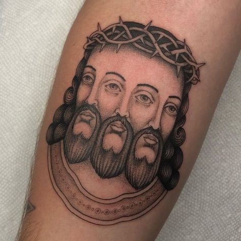 Three Faces Tattoo, Jem Tattoo, Traditional Tattoo Inspiration, Single Needle Tattoo, Jesus Tattoo, Old School Tattoo Designs, 3 Face, Jesus Calling, Face Tattoo