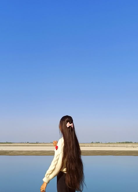 Long Hair Face Hidden Pic, Long Hair Girls Dpz Hidden Face, Long Hair Girls Dpz, Long Hair Photoshoot Ideas, Hide Face Girls Dps, Girly_m Art, Simple Mehendi Designs, Cute Nail Polish, Self Pictures