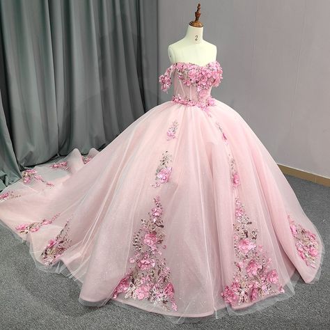 Norah (@wedding_evening_loveseason) • Instagram photos and videos Pink Quinceanera Dress, Dream Quinceanera, Xv Dresses, Pink Quinceanera, Quinceanera Collection, Quinceañera Dresses, Purple And Gold Wedding, Flowers And Pearls, Quinceanera Dresses Pink