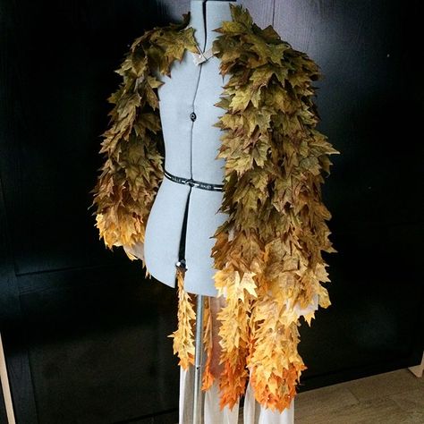 Leaf cape update! 🍂🍁 Sadly, after exhausting the entire isle of Manhattan of all faux-garlands bearing this kind of leaf, I still did not… Leaf Cloak, Leaf Cape, Bernadette Banner, Green Knight, Crochet Leaves, Leaf Texture, Witch Outfit, Magical Jewelry, Indie Sewing Patterns