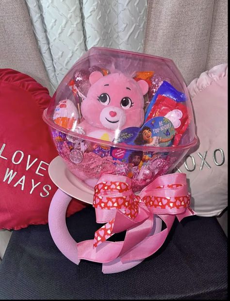 Valentines Kids Basket, Valintens Ideas For Kids, Valentine Gift Basket Ideas, Valentines Day Baskets For Kids, Valentine’s Day Baskets For Kids, Diy Valentines Gifts For Kids, Kids Valentine Baskets, Kids Valentines Gifts, Unique Valentine Box Ideas