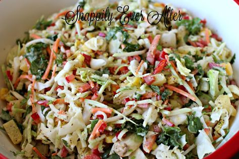 Tropical Coleslaw Recipes, Mango Coleslaw Recipes, Tropical Coleslaw, Mango Coleslaw, Hot Weather Meals, Trying Out New Things, Pineapple Coleslaw, Mango Slaw, Cold Salads