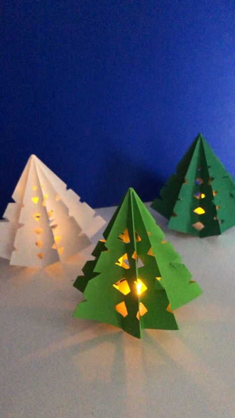 Easy Christmas Tree Craft, Tealight Crafts, Christmas Paper Crafts For Kids, 3d Paper Christmas Tree, Christmas Decorations Paper, Kids Christmas Crafts, Easy Christmas Craft, Paper Trees, Christmas Tree Craft