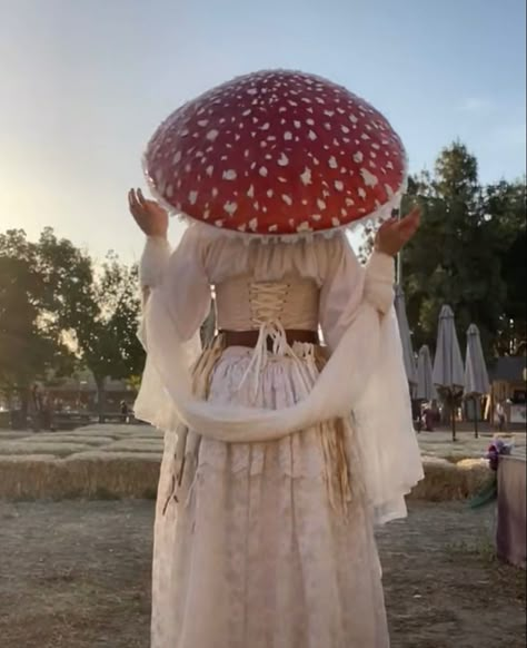 Mushroom Outfit, Genie Script, Mushroom Costume, Purple Mushroom, Ren Faire Outfits, Ren Faire Costume, Fairy Cosplay, Fair Outfits, Mushroom Hat