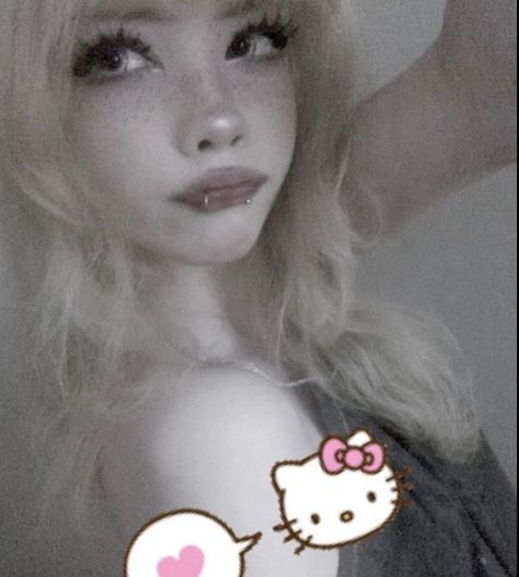 Kawaii Egirl, Blonde Goth, Egirl Pfp, Egirl Aesthetic, Estilo Swag, Doll Eye Makeup, Alt Makeup, Arte 8 Bits, Swag Makeup