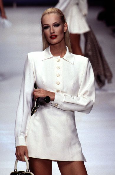 Christian Dior Runway Show SS 1996 Dior Vintage Runway, 90s Workwear Runway, Dior Runway Outfits, Dior 90s Runway, 90s Runway Fashion Dior, Dior Runway 90s, 90s High Fashion, Dior 90s, Christian Dior Runway