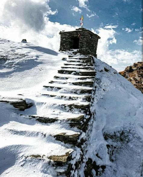 Uttrakhand Photography, Chandrashila Trek, Tungnath Temple, Traveling Board, Mere Mahadev, Mountain Aesthetic, Har Mahadev, Nature Pics, North India