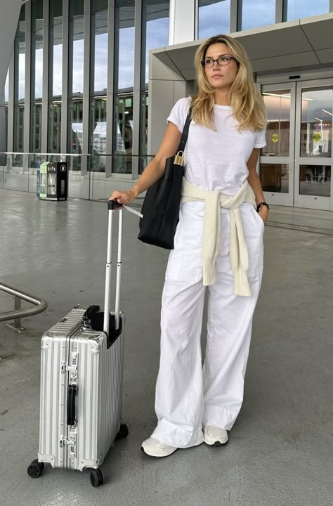 Philippines Trip, Flight Outfit Airport Style, Bangkok Trip, Airport Fit, Flight Outfit, Airport Outfits, Airport Fits, Modest Summer, Modest Summer Outfits