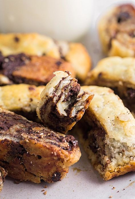 Chocolate Rugelach Recipe, Jewish Desserts, Rugelach Cookies, Chocolate Rugelach, Rugelach Recipe, Unique Sweets, Jewish Holiday Recipes, Love Cookies, Dessert Recipies