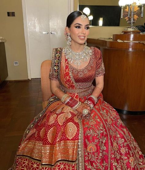 Cherry Red Lehenga, Zardozi Embroidery, Bride And Groom Outfit, Designer Bridal Lehenga, Red Lehenga, Indian Brides, Tarun Tahiliani, Groom Outfit, Desi Fashion