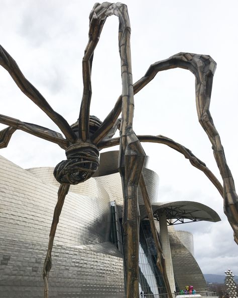 Louise Bourgeois, Basque Country, Going Places, Europe Destinations, Bilbao, Public Art, Travel Dreams, Les Oeuvres, Voyage