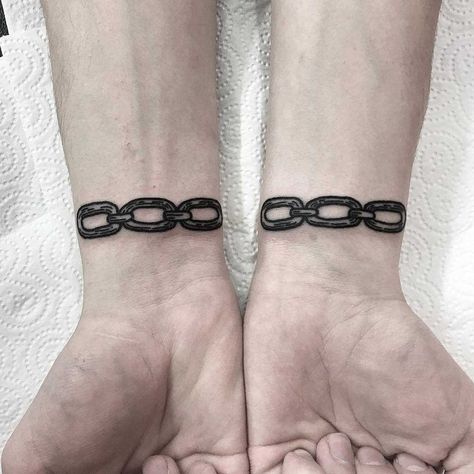 Chain Link Tattoo, Mermaid Tattoo Meaning, Link Tattoo, Star Tattoo Meaning, Dragon Tattoo Meaning, Lizard Tattoo, Chain Tattoo, Belly Tattoos, Web Tattoo