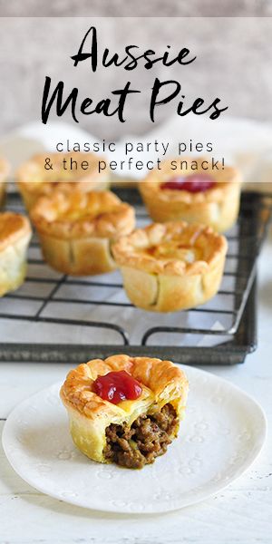 Australian Pie Recipe, Best Meat Pie Recipe, Aussie Pies Recipe, Mini Meat Pies, Savoury Pie Recipes, Meat Pies Recipes, Australian Meat Pie Recipe, Meat Pies Australian, Aussie Meat Pie Recipe