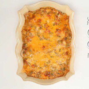 Cheesy Casserole Recipes, King Ranch Casserole, Chicken Rotisserie, King Ranch Chicken Casserole, King Ranch Chicken, Mexican Chicken Casserole, Ranch Chicken Recipes, Ranch Chicken Casserole, Cheesy Casserole