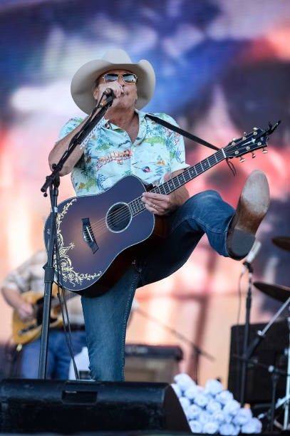 Alan Jackson Music, Allen Jackson, Hank Williams Jr, Toby Keith, Alan Jackson, Hank Williams, Jackson 5, George Strait, Latest Pics