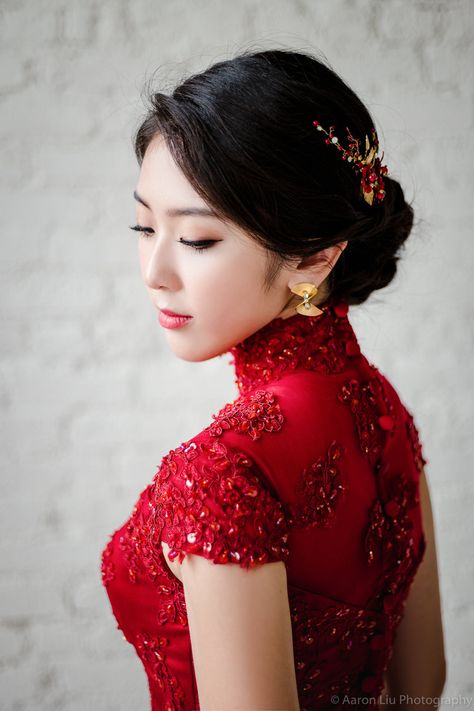 Best Seattle Asian Wedding | Bridal Makeup and Hair - 西雅圖造型師 新秘 Nicole Wang — Nicole Wang Makeup and Hair Chinese Bride Makeup, Asian Hair Updo, Wedding Bridal Makeup, Asian Wedding Makeup, Asian Bridal Hair, Bridal Makeup And Hair, Asian Bridal Makeup, Wedding Hair Up, Bridal Hairdo