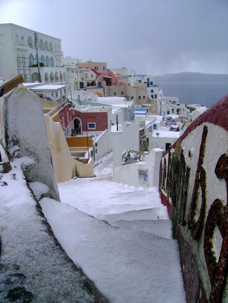 "Hi ho hi ho, down the Caldera path we go". Santorini Greece. Maybe a winter hike is in store for me. Snow In Greece, Grecia Santorini, Greek Isles, Santorini Island, Visiting Greece, Santorini Greece, Greek Island, Paros, Greece Travel