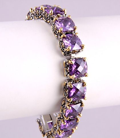 Amethyst Bracelet Purple Jewelry Bracelet, Jewelry Ideas For Bride, Wedding Jewelry Ideas For Bride, Wedding Jewelry Ideas, Ruby Cruz, Amethyst Jewellery, Bride 2024, Unique Wedding Jewelry, Purple Stuff