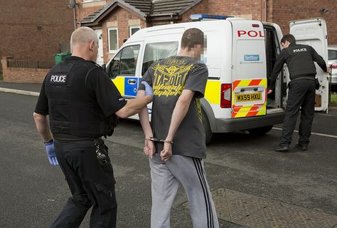 Over 100 Special Constables have been helping to make local communities in Manchester safer today, May 20, 2016, when they took part in National Give and Gain Day. The celebration day promotes the power and potential of employee volunteering and will see thousands of people across the country spend a working day volunteering for good causes in their local community. www.gmp.police.uk Running From Police, Police Helping People, Indian Police Service, South African Police Service, Armed Police Officer Uk, Police Arresting People, German Police, Police Support, Manchester Police