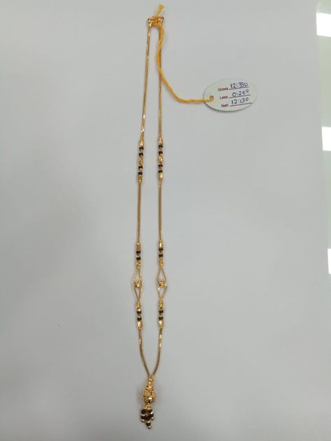 Dorla Mangalsutra Designs, Short Mangalsutra Designs Gold Modern, Dokiya Design Gold New, Short Nallapusalu Designs Gold, Fancy Mangalsutra Designs Gold, Mini Mangalsutra Designs Gold, Gold Chain With Black Beads, Mangalsutra Modern, Gold Mangalsutra Designs Indian