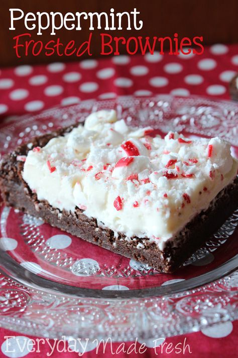 These Peppermint Frosted Brownies are made from a simple homemade mix, and topped with a cream cheese peppermint frosting that make them delectable! | EverydayMadeFresh.com http://www.everydaymadefresh.com/peppermint-brownies/ Peppermint Buttercream Frosting, Brownie Icing, Peppermint Brownies Recipe, Peppermint Frosting, Peppermint Buttercream, Brownies Fudgy, Peppermint Crunch, Brownie Frosting, Peppermint Brownies