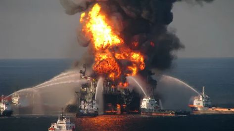 How do we avoid future disasters like the Deepwater Horizon oil spill if we don't embrace critical thinking? (Credit: Getty Images) Deepwater Horizon Oil Spill, Deepwater Horizon, Oil Platform, Ocean Science, Oil Industry, Oil Spill, Satellite Image, Gas Industry, Richard Branson