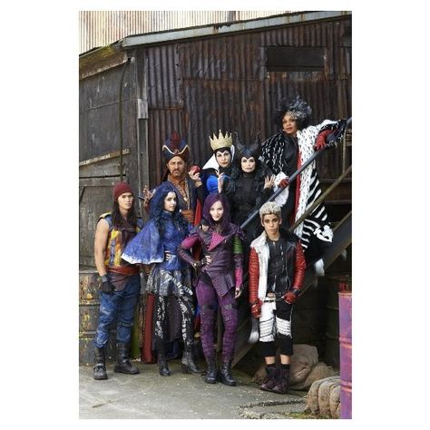 0 Dove Cameron Descendants, Disney Descendants Characters, Descendants 2015, Descendants Pictures, Descendants Wicked World, Mal Descendants, Descendants Costumes, Disney Descendants Movie, Descendants Characters