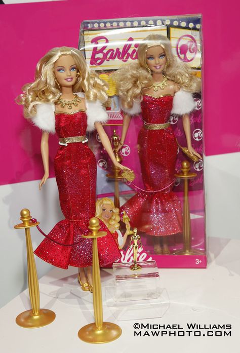 Collector Barbie, Barbie Song, Barbie Movie Dolls Collection, Barbie Collector Dolls 90s, Barbie Holiday Dolls, Barbie 90s, 2008 Holiday Barbie, Mickey Mouse Images, Barbie Dollhouse 200$