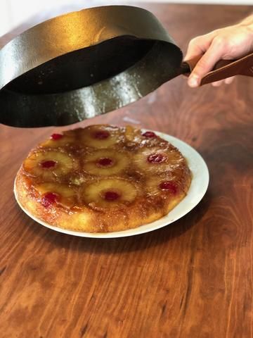 Pinapple Cake Upside Down Homemade, Jiffy Pineapple Upside Down Cake, Cast Iron Upside Down Pineapple Cake, Cast Iron Pineapple Upside Cake, Pineapple Upside Down Cake Recipe Cast Iron Skillets, Pineapple Upside Down Cake In Skillet, Cast Iron Skillet Pineapple Upside Down, Pineapple Upside Down Cake Recipe From Scratch Homemade, Iron Skillet Pineapple Upside Down Cake