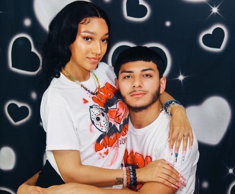 #90scouple #2000sheartsbackground #couplesphotoshoot #90inspo #2000sinspo 2000s Heart Background Photoshoot, 90s Heart Background Photoshoot, Heart Background Photoshoot, 2000s Background Photoshoot, 90s Heart Background, 2000s Couple Photoshoot, 90s Backdrop, Baddie Couples, 2000s Couples